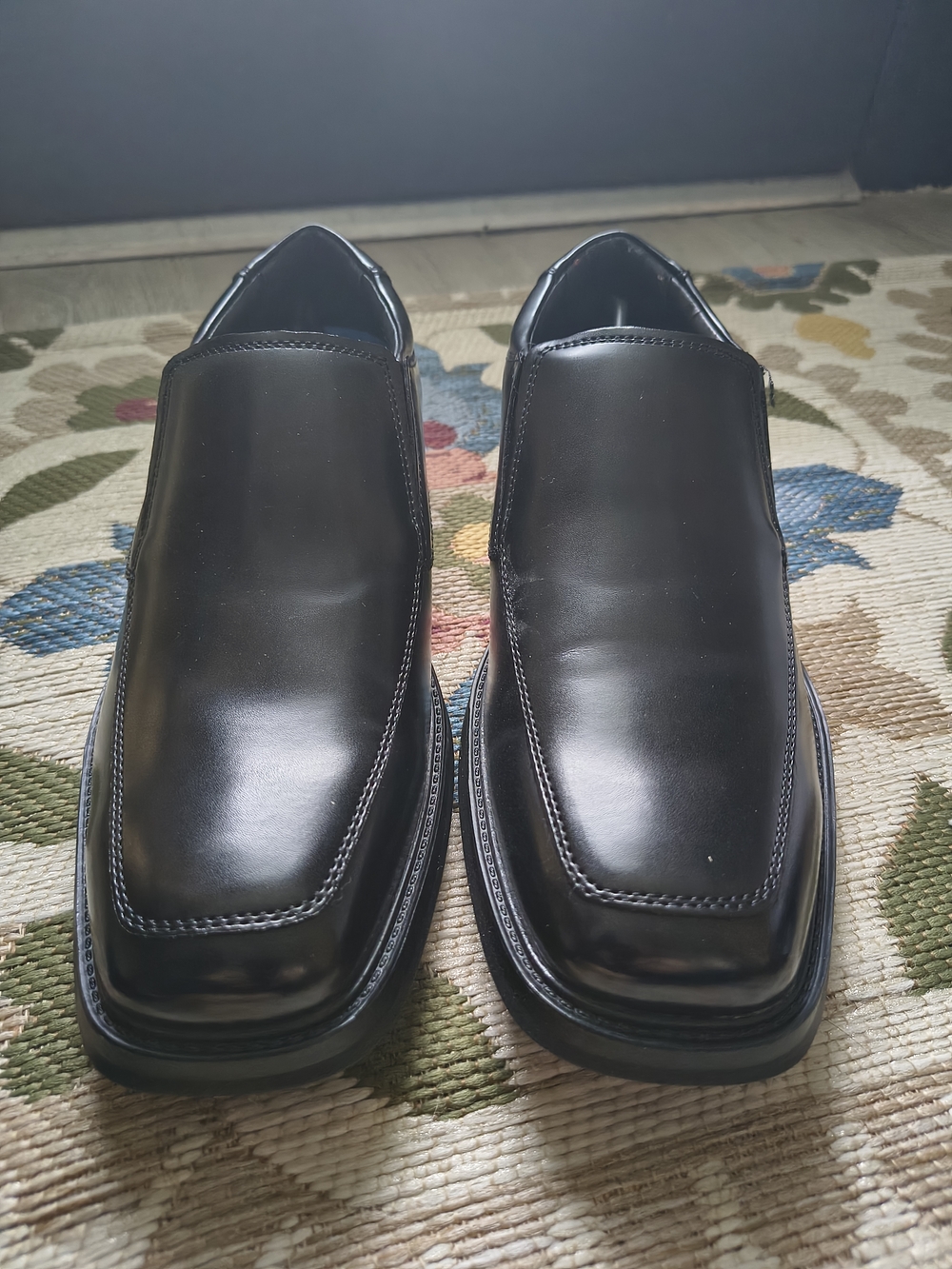 Dockers Men's Black Slip-On Square-Toe Loafers